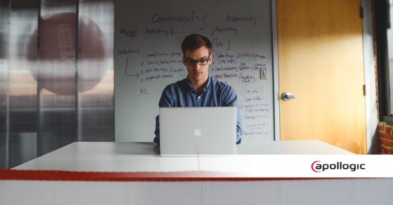 What are the requirements for Junior Programmer?